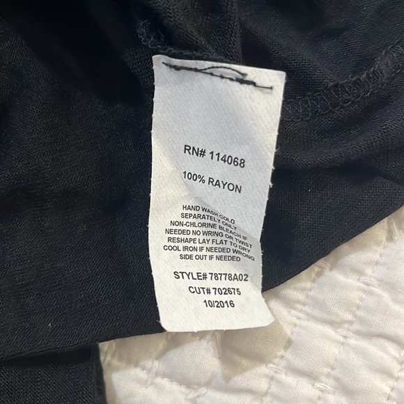 Ten Sixty Sherman One Shoulder Black Top Size Large - Picture 5 of 5